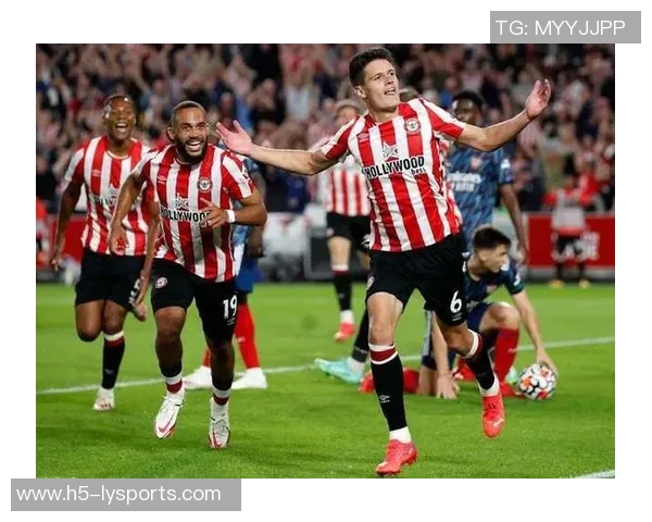 曼联对阵英超中游球队表现失常全胜强队却难敌弱旅