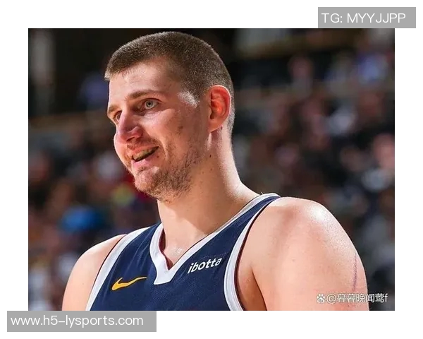 约基奇全能表现难掩遗憾22投12中三分五中二空砍29分7篮板14助攻3抢断