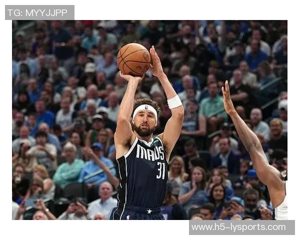 克莱半场表现低迷仅得3分正负值5让球队陷入困境